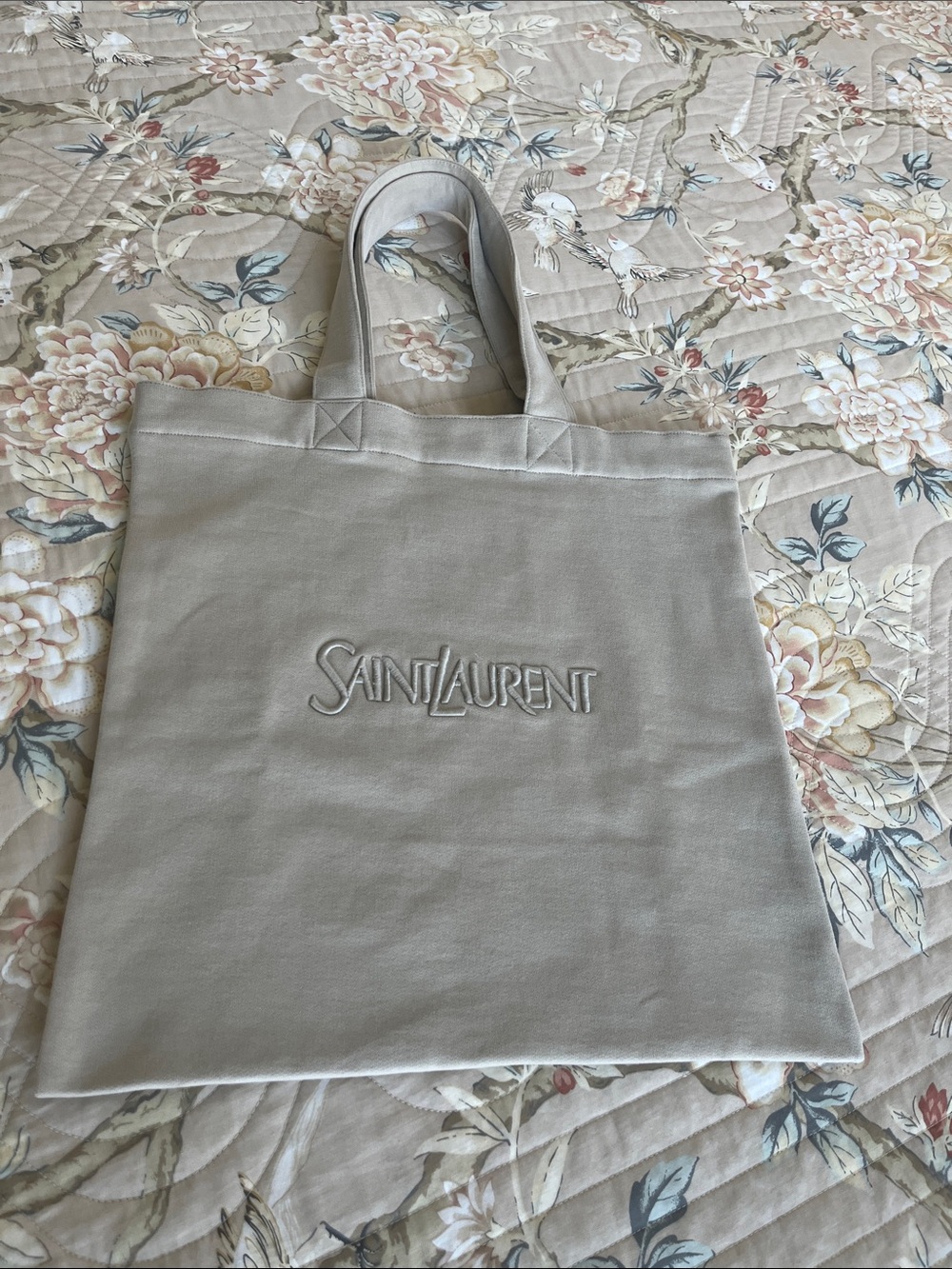 Saint Laurent Fleece Tote Bag - Picture 3 of 12